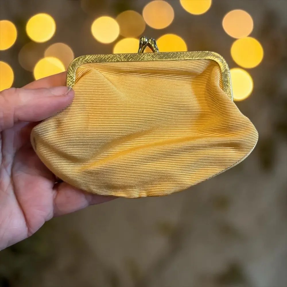 Vintage Gold Kiss Lock Coin Purse Ribbed Satin Change Purse Retro Glam